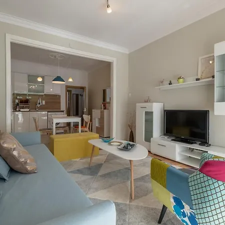 Two Bedroom Near To Doctors Garden Apartment